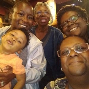 Meet your Posher, Debra